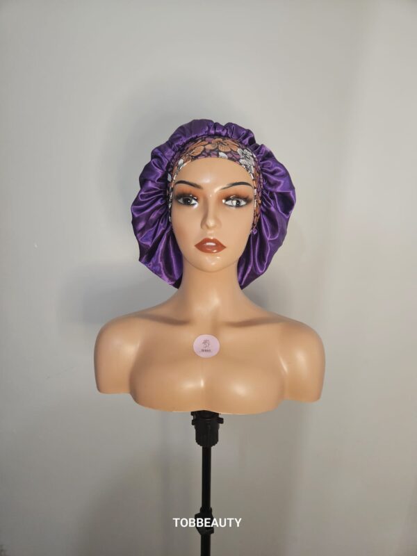 Bonnet en satin – Image 24
