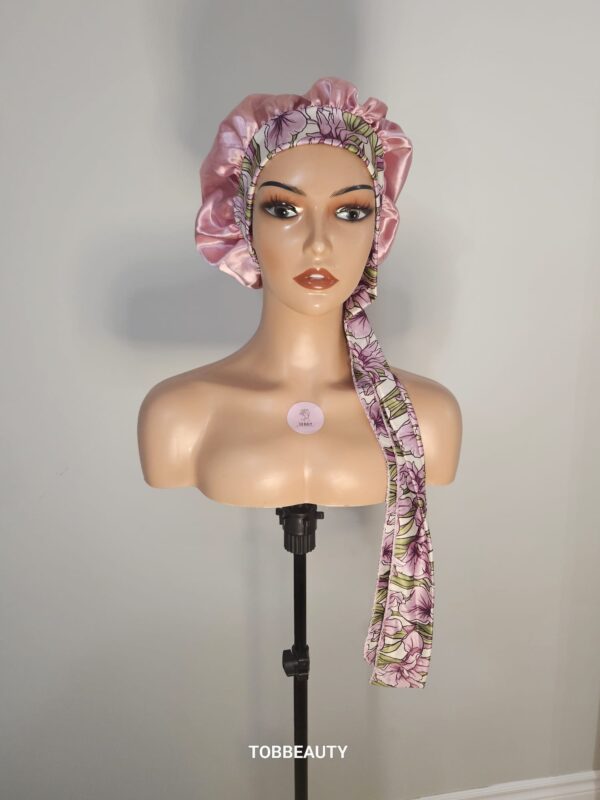 Bonnet en satin avec corde – Image 5