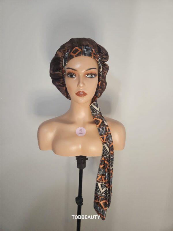 Bonnet en satin avec corde – Image 11