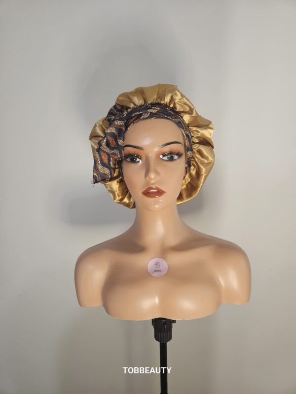 Bonnet en satin avec corde – Image 15